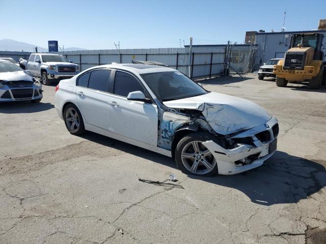  BMW 3 SERIES 2015 Белый