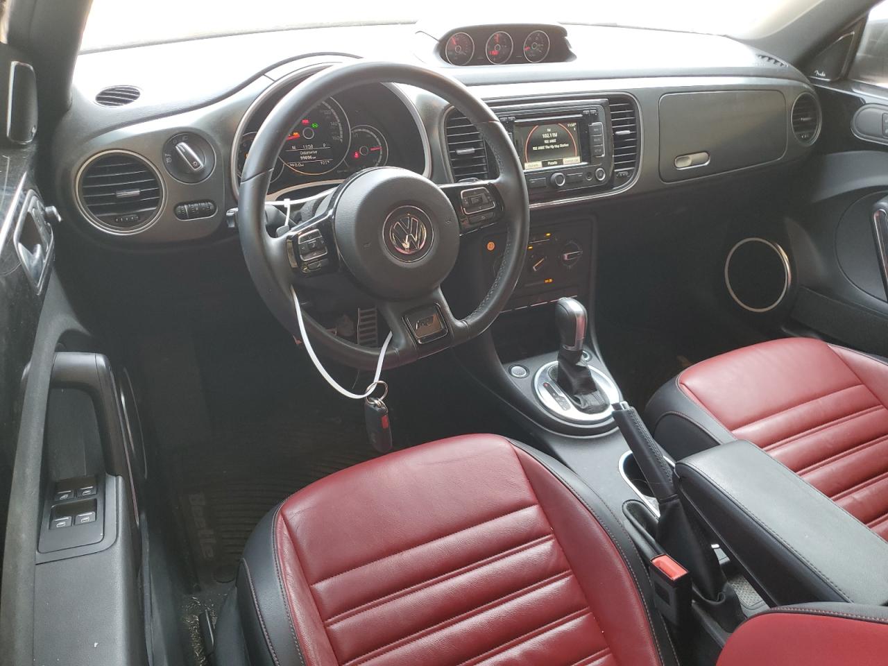 2015 Volkswagen Beetle R-Line VIN: 3VW7T7AT6FM803762 Lot: 62574535