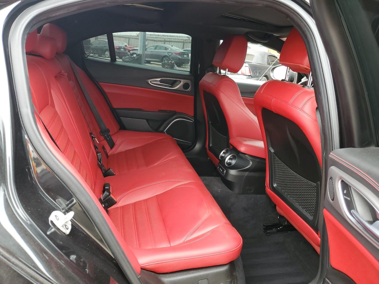 ALFA ROMEO GIULIA 2021 VIN ZARFAMBN6M7649893 zdjęcie 10