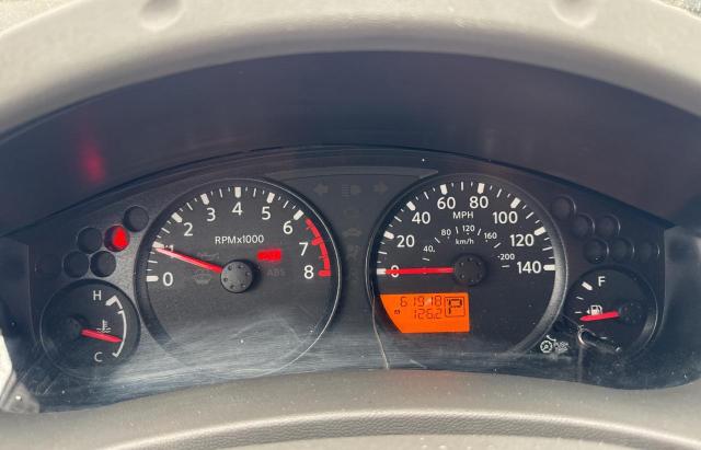 Pickups NISSAN FRONTIER 2012 Biały