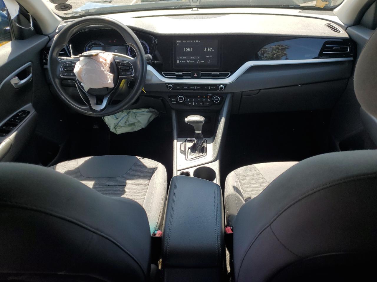 2020 Kia Niro Lx VIN: KNDCB3LC5L5397274 Lot: 61269075