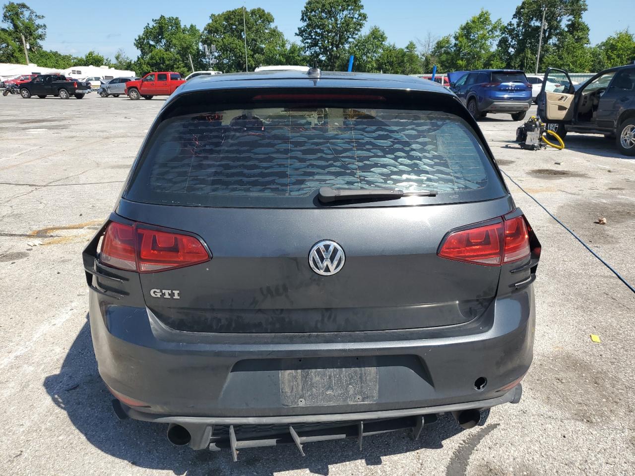 2015 Volkswagen Gti VIN: 3VW5T7AU8FM004193 Lot: 61555865