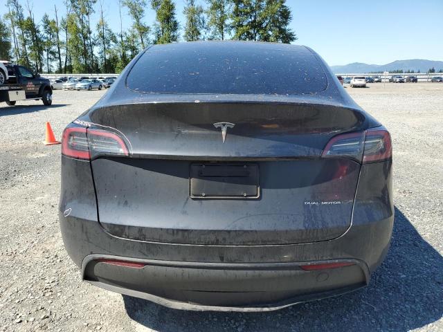  TESLA MODEL Y 2024 Szary