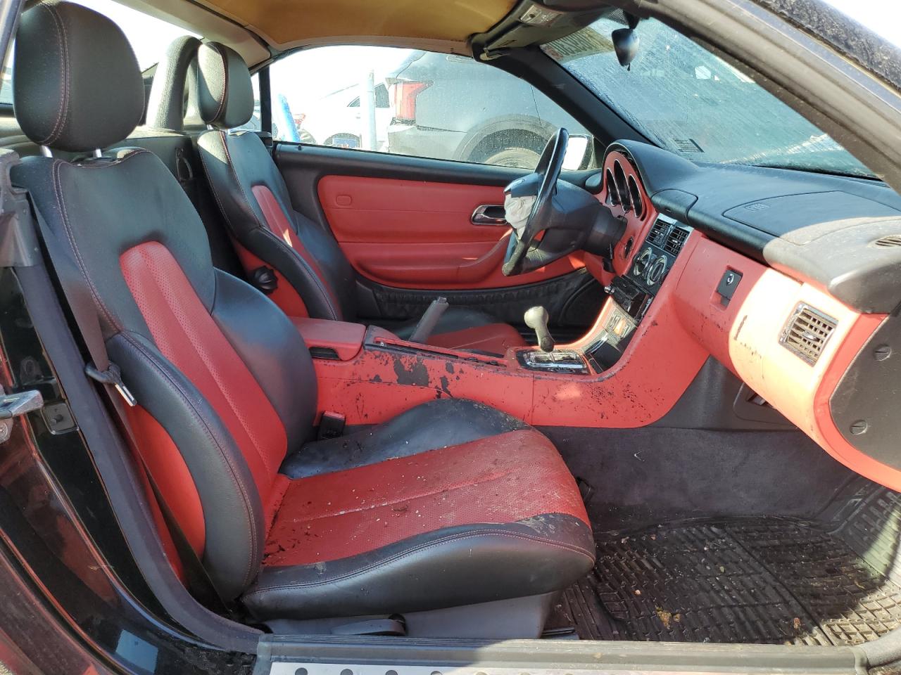 1998 Mercedes-Benz Slk 230 Kompressor VIN: WDBKK47F0WF019432 Lot: 60892305
