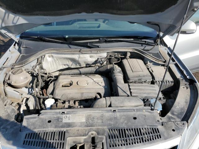 2010 VOLKSWAGEN TIGUAN SE