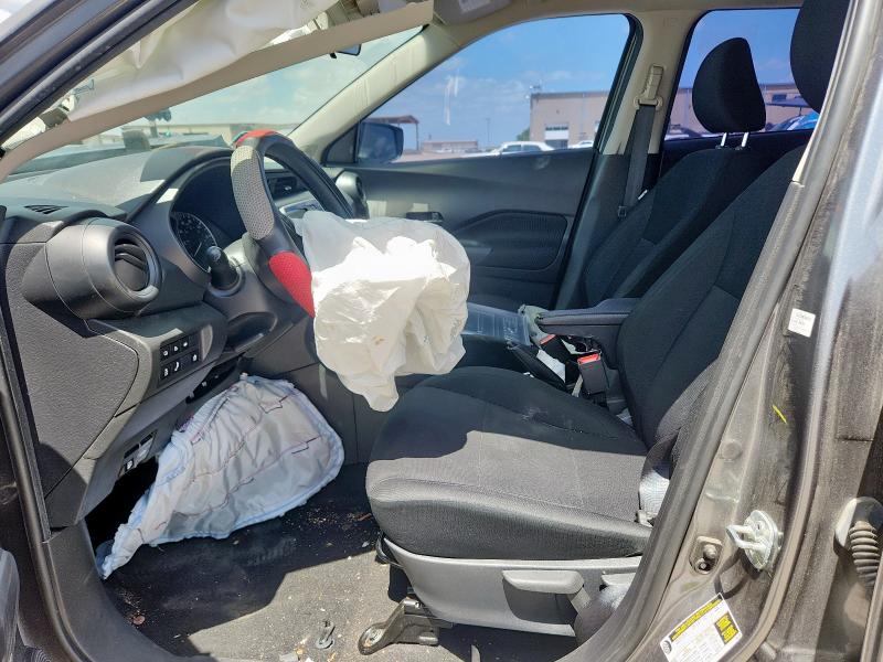  NISSAN KICKS 2024 Szary