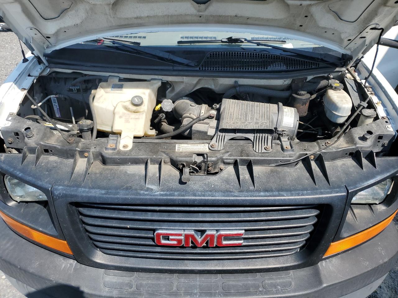 2005 GMC Savana Cutaway G3500 VIN: 1GDJG31U651251668 Lot: 61397705