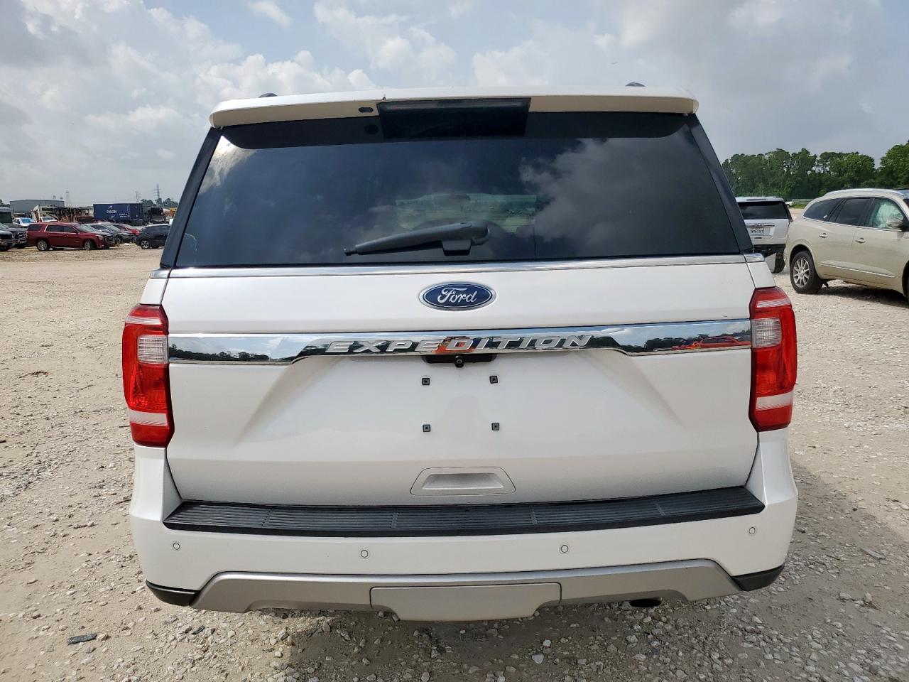 2018 Ford Expedition Xlt VIN: 1FMJU1HT8JEA52599 Lot: 60803995
