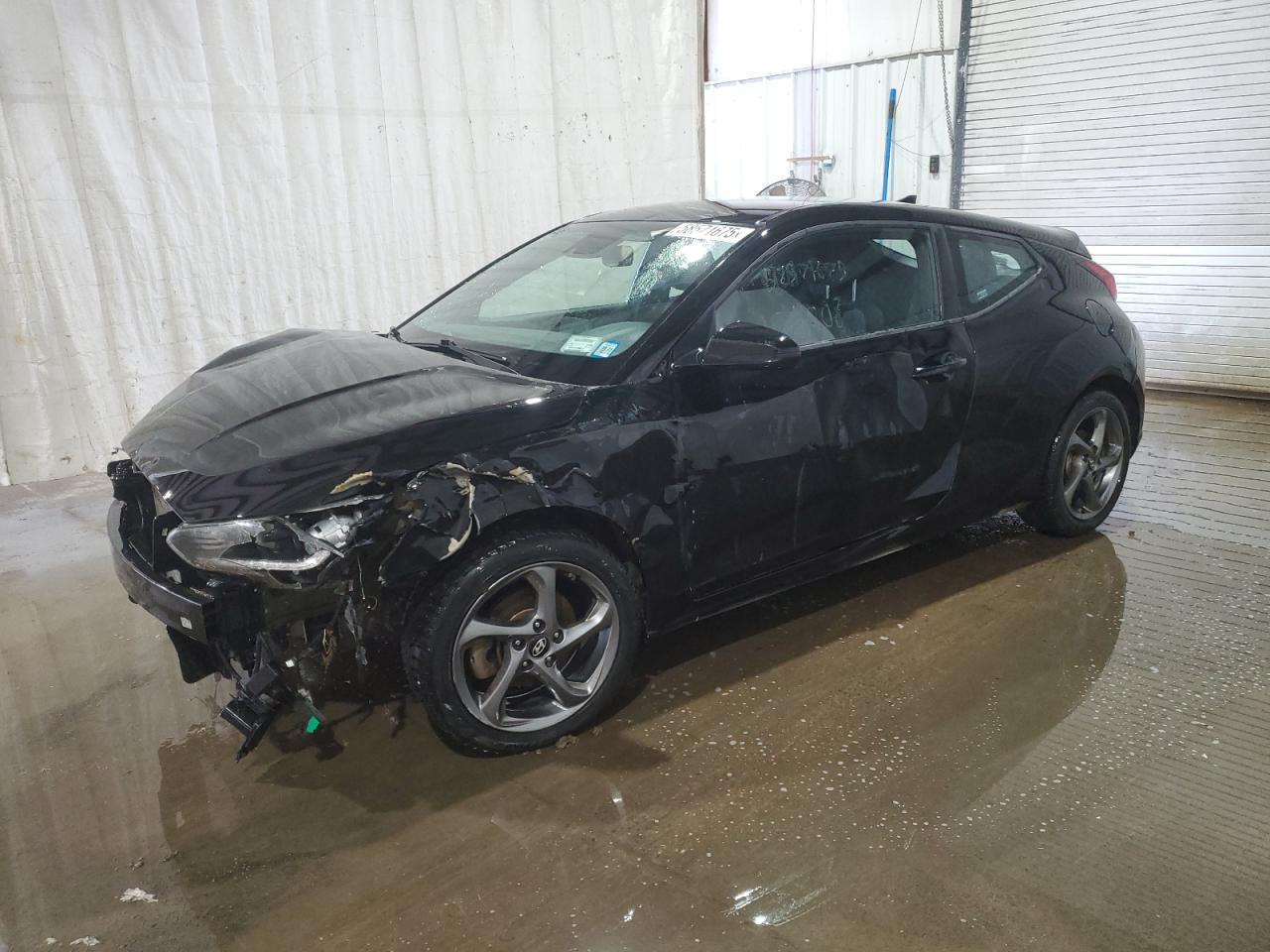 2019 Hyundai Veloster Base for Sale in Central Square, NY - Front End