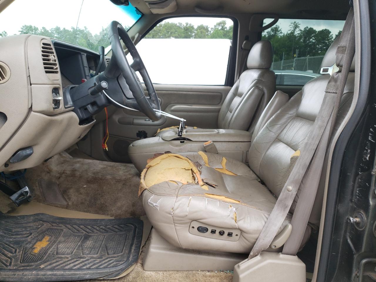 1999 Chevrolet Suburban C1500 VIN: 1GNEC16R4XJ483612 Lot: 61125605
