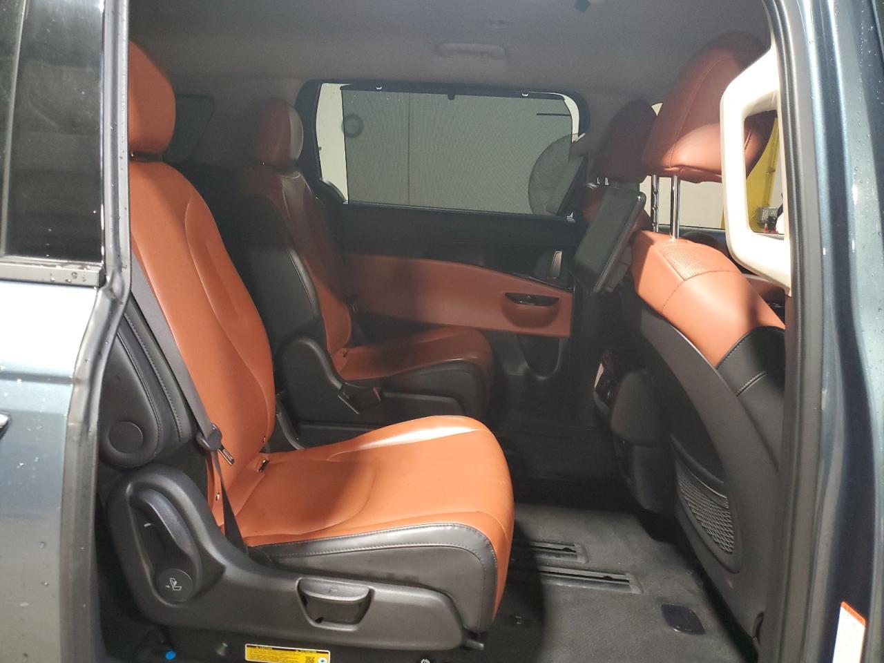 2023 Kia Carnival Sx VIN: KNDNE5H38R6304206 Lot: 61195325
