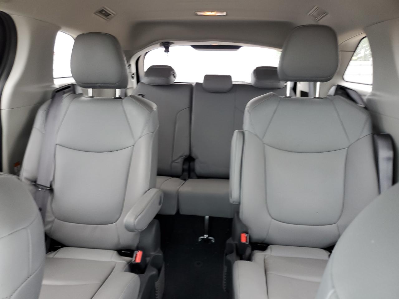 2022 Toyota Sienna Xle VIN: 5TDYRKEC6NS132529 Lot: 61838385