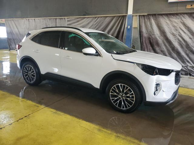 FORD ESCAPE 2023 Biały