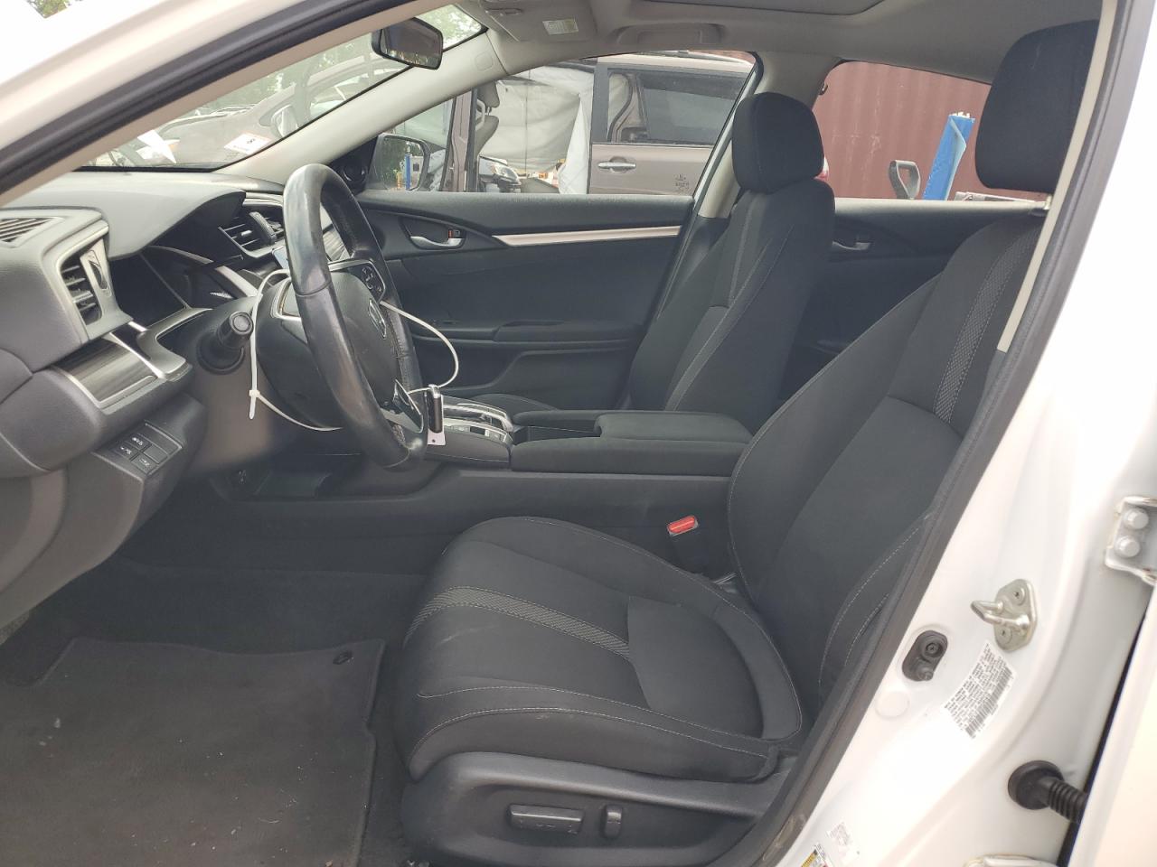 HONDA CIVIC 2019 VIN 19XFC1F33KE201619 фото 7