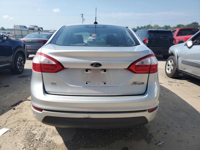  FORD FIESTA 2016 Srebrny
