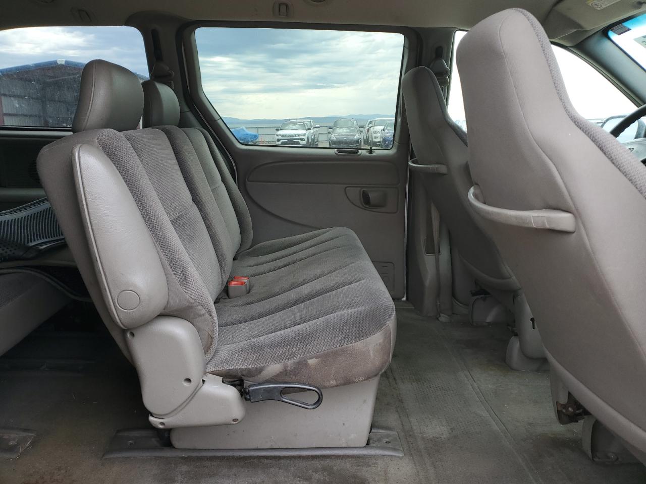 2003 Dodge Grand Caravan Se VIN: 1D4GP24383B261429 Lot: 60829195