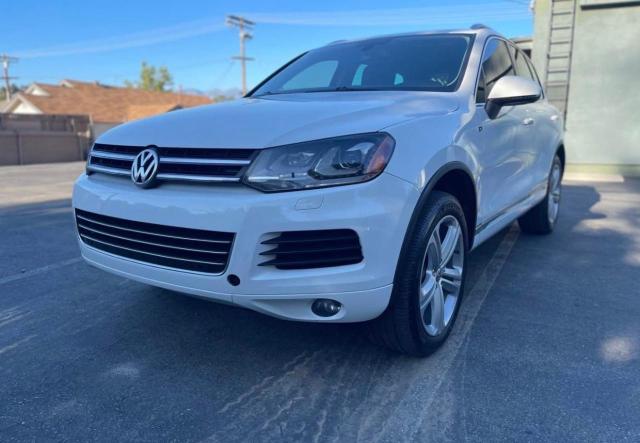 2014 VOLKSWAGEN TOUAREG V6  