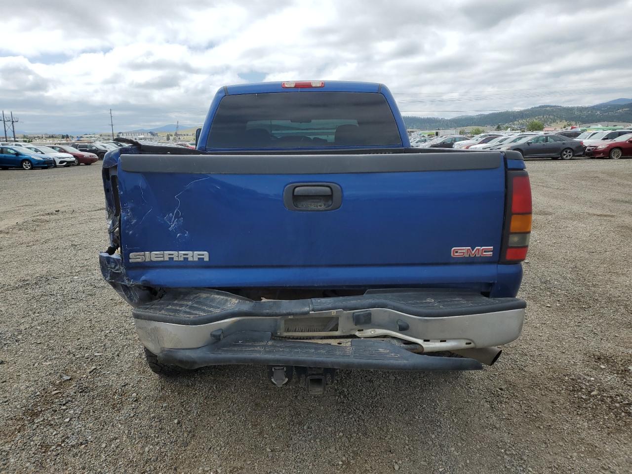 2004 GMC Sierra K2500 Heavy Duty VIN: 1GTHK23U94F226158 Lot: 61895825