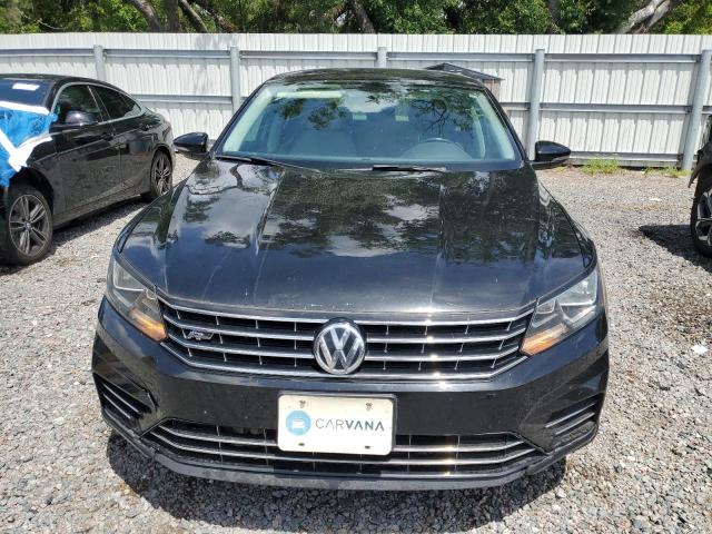  VOLKSWAGEN PASSAT 2016 Черный