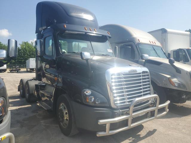 2016 Freightliner Cascadia 125