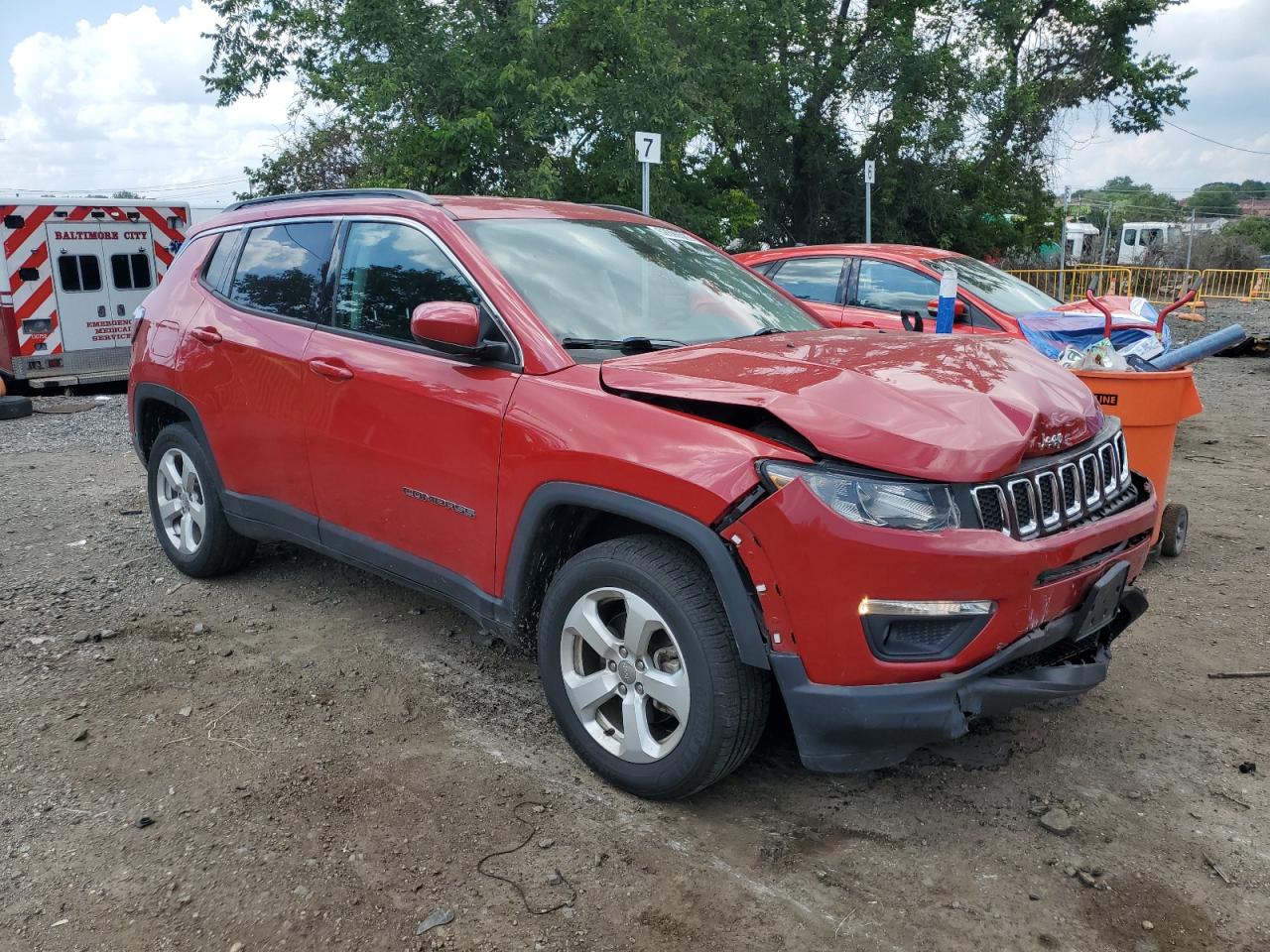 JEEP COMPASS 2020 VIN 3C4NJDBB8LT124467 photo 4
