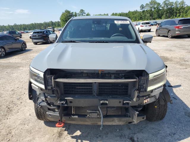  NISSAN FRONTIER 2024 Gray
