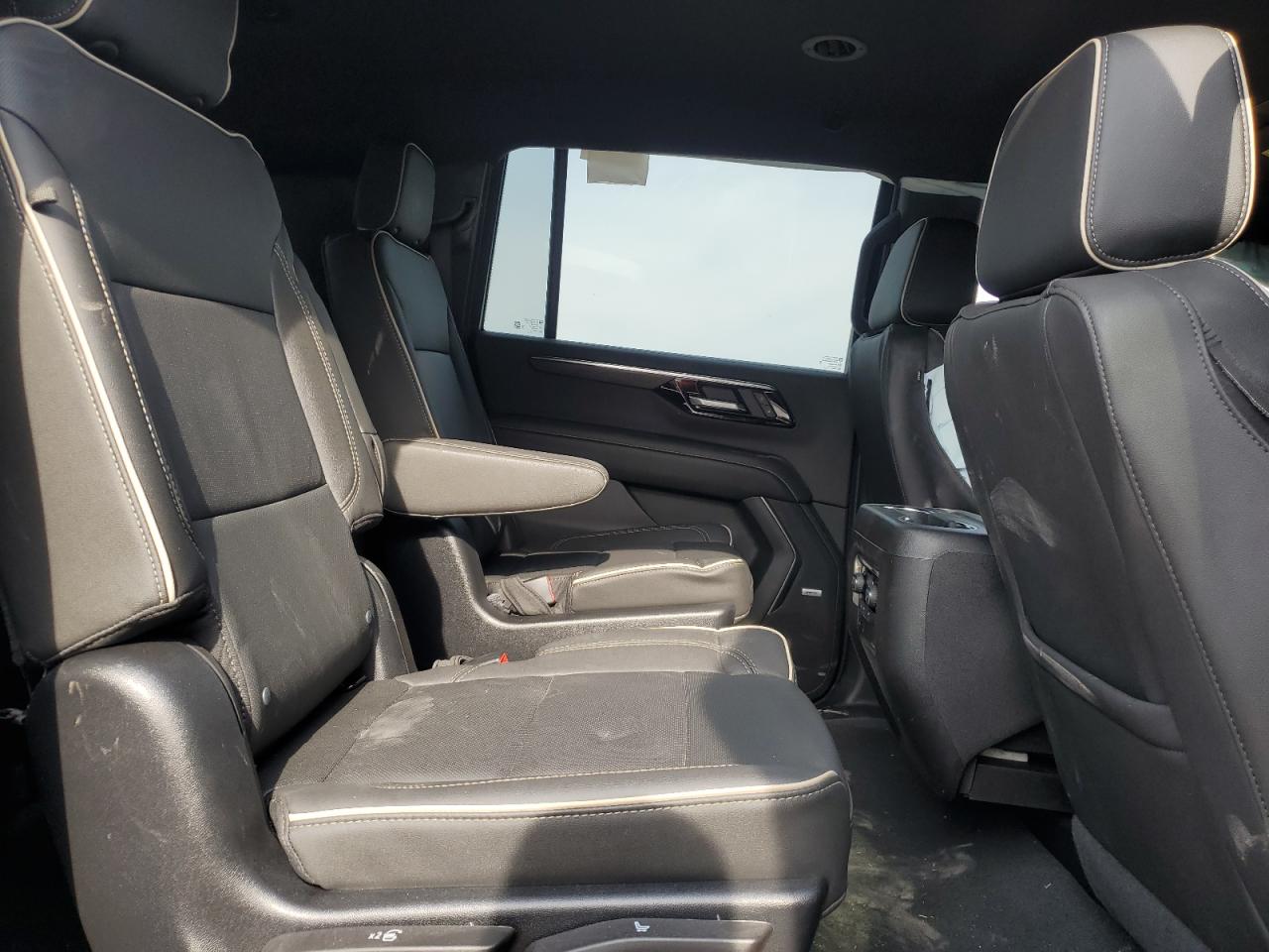 2025 Chevrolet Suburban C1500 Premier VIN: 1GNS5FRD9SR240298 Lot: 59468315