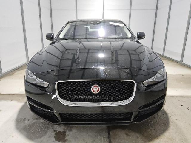  JAGUAR XE 2018 Черный