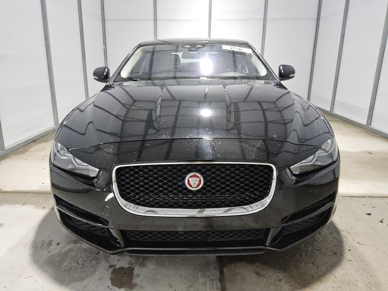 Ellenwood, GA에서 판매 중인 2018 Jaguar Xe    - Minor Dent/Scratches