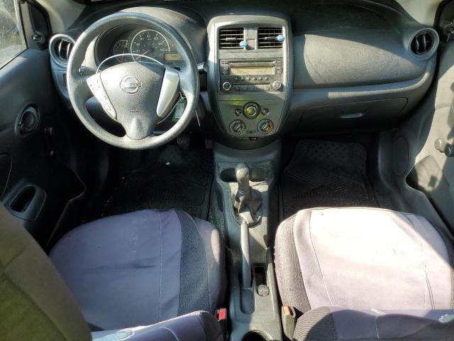  NISSAN VERSA 2015 Серебристый