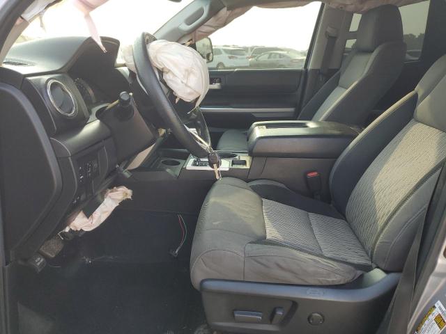  TOYOTA TUNDRA 2016 Сріблястий