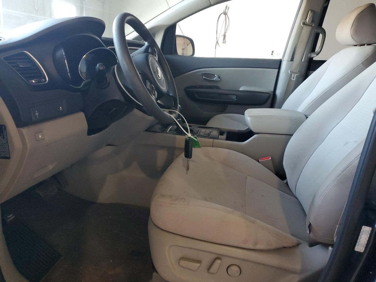 2016 Kia Sedona Lx VIN: KNDMB5C15G6148083 Lot: 61938855