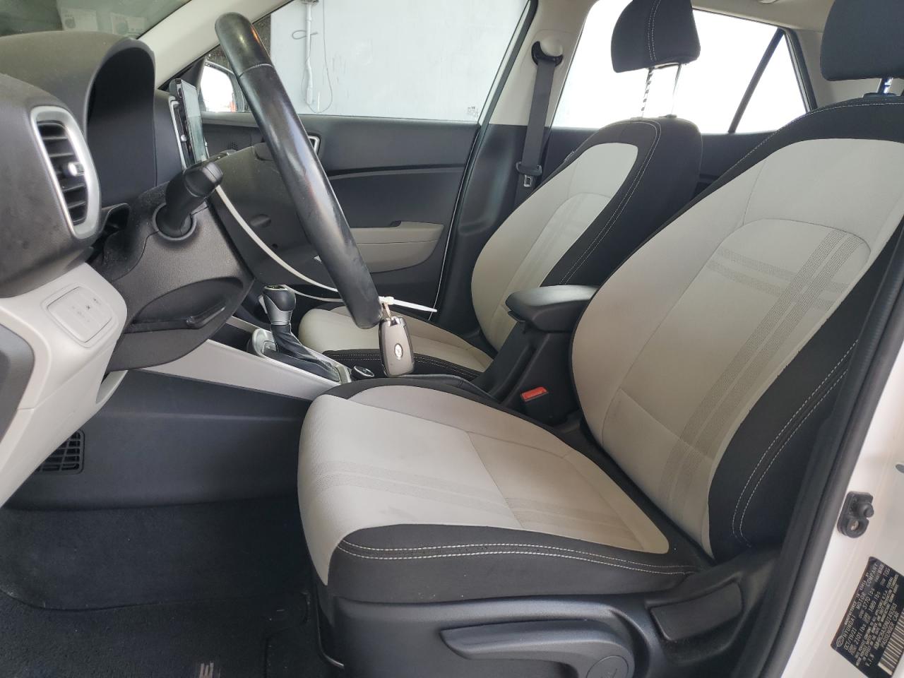 2022 Hyundai Venue Sel VIN: KMHRC8A30NU149283 Lot: 62710495