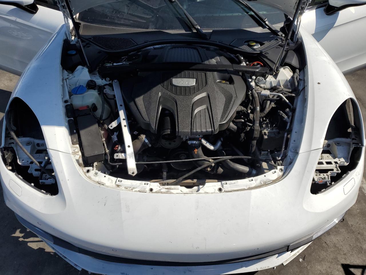 2017 Porsche Panamera 2 VIN: WP0AA2A71HL103883 Lot: 60921795