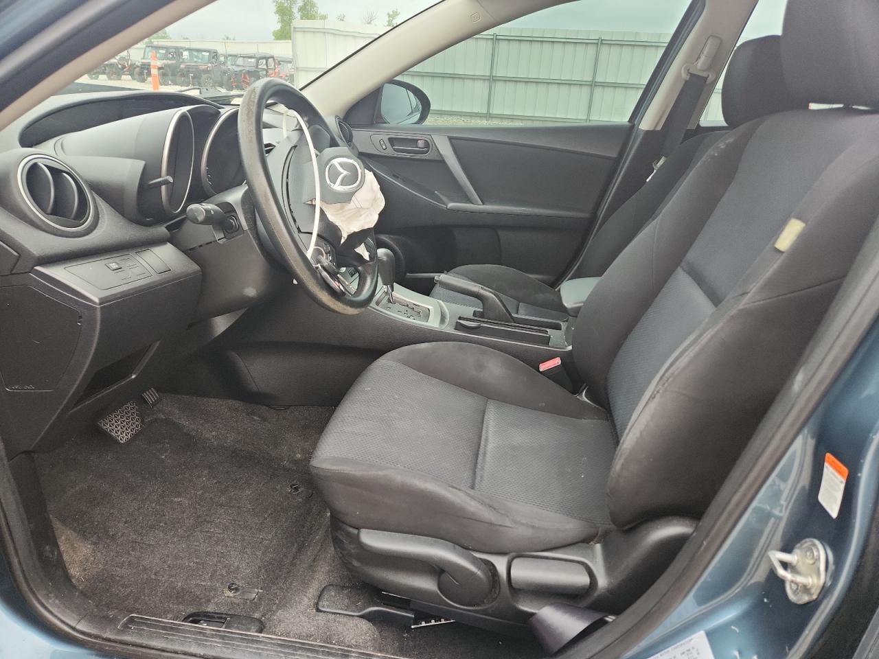 2011 Mazda 3 I VIN: JM1BL1UF7B1370833 Lot: 62610885