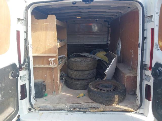 2016 VAUXHALL VIVARO 290