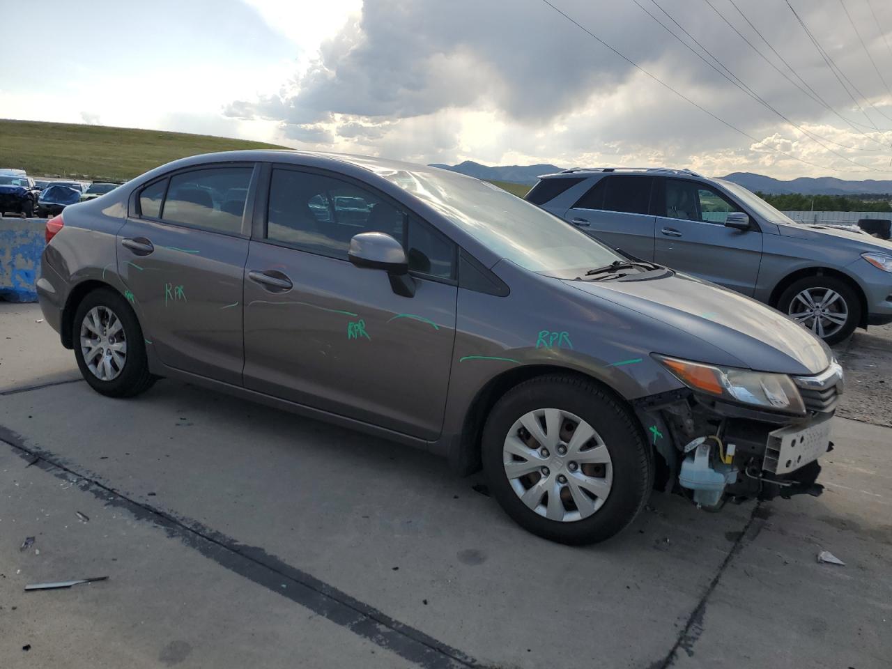 HONDA CIVIC 2012 VIN 2HGFB2F52CH572806 фото 4