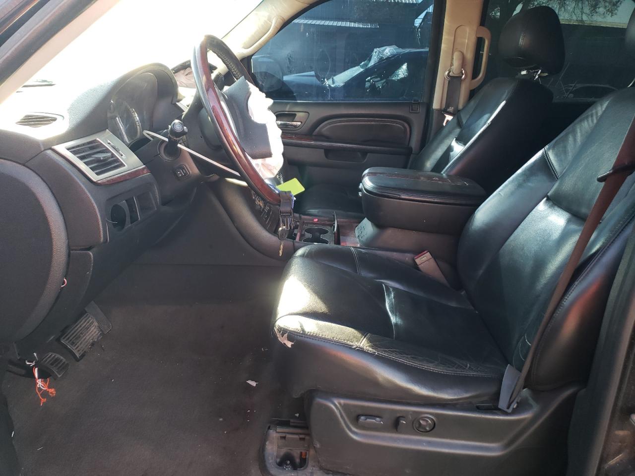 2010 Cadillac Escalade Luxury VIN: 1GYUKBEF8AR161918 Lot: 59783345