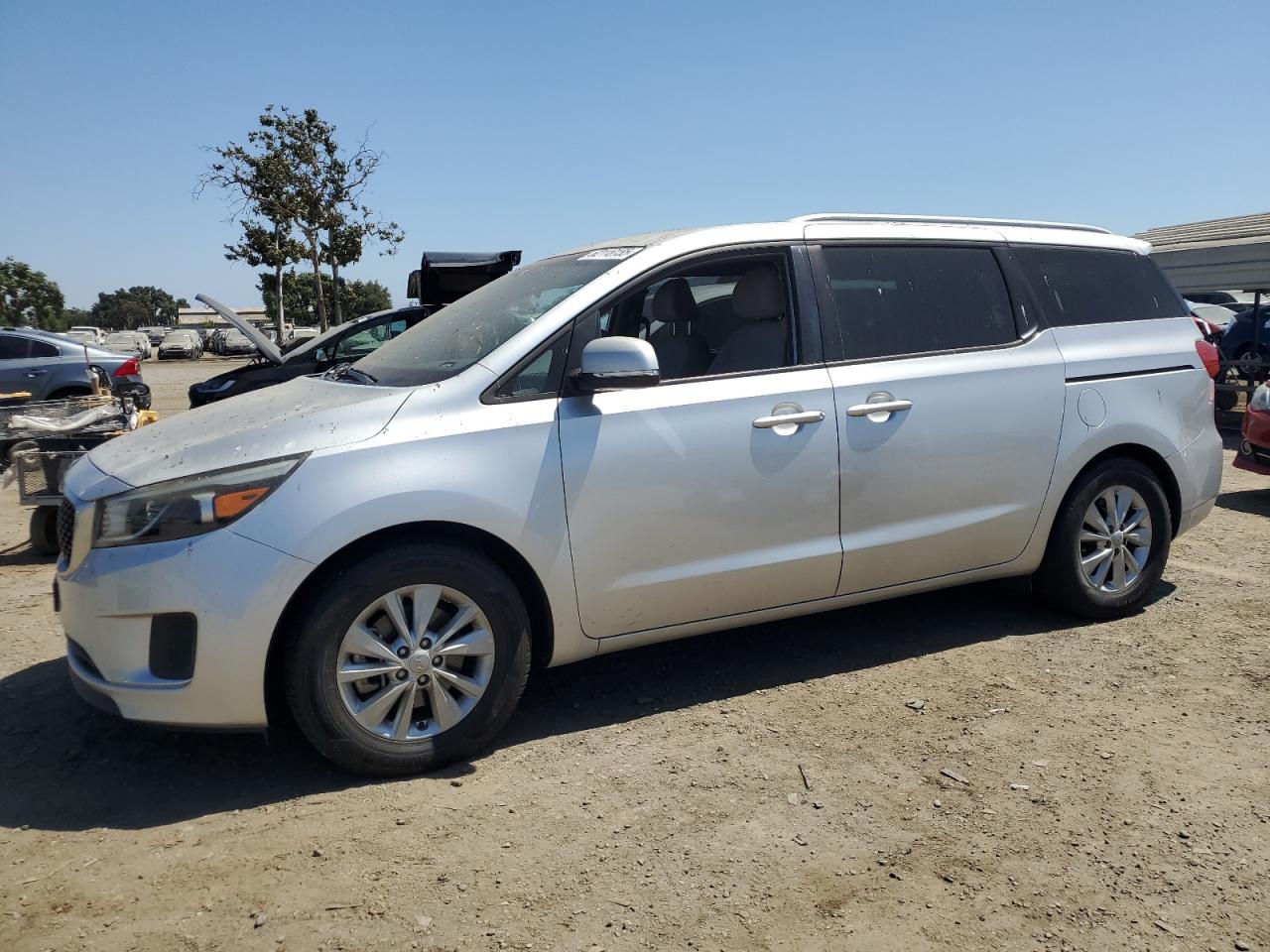 2016 Kia Sedona Lx იყიდება San Martin-ში, CA - Minor Dent/Scratches