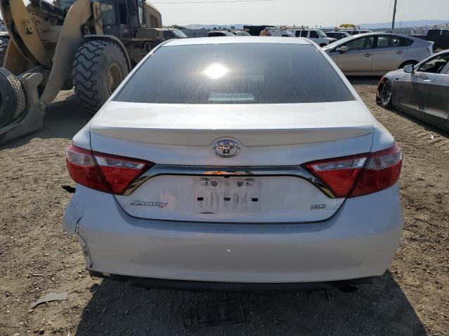  TOYOTA CAMRY 2017 Biały