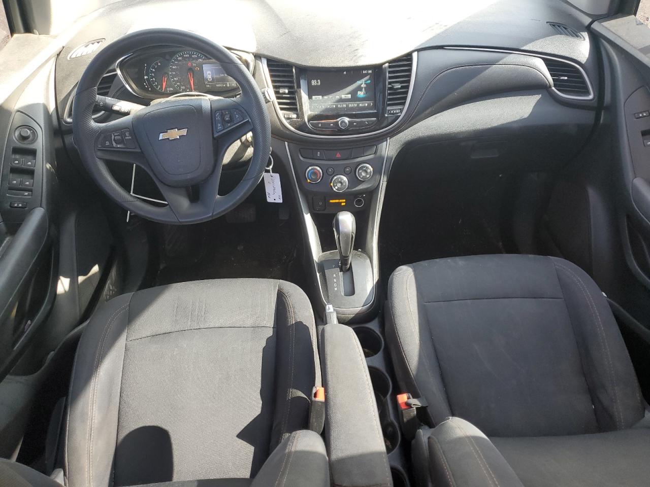 CHEVROLET TRAX 2017 VIN 3GNCJLSB0HL183948 фото 8