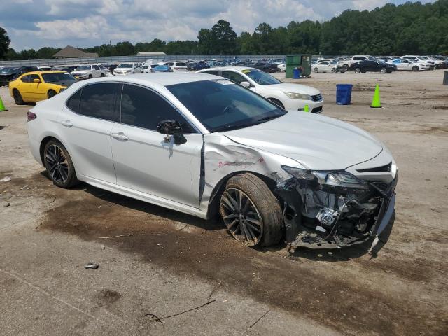  TOYOTA CAMRY 2019 Biały
