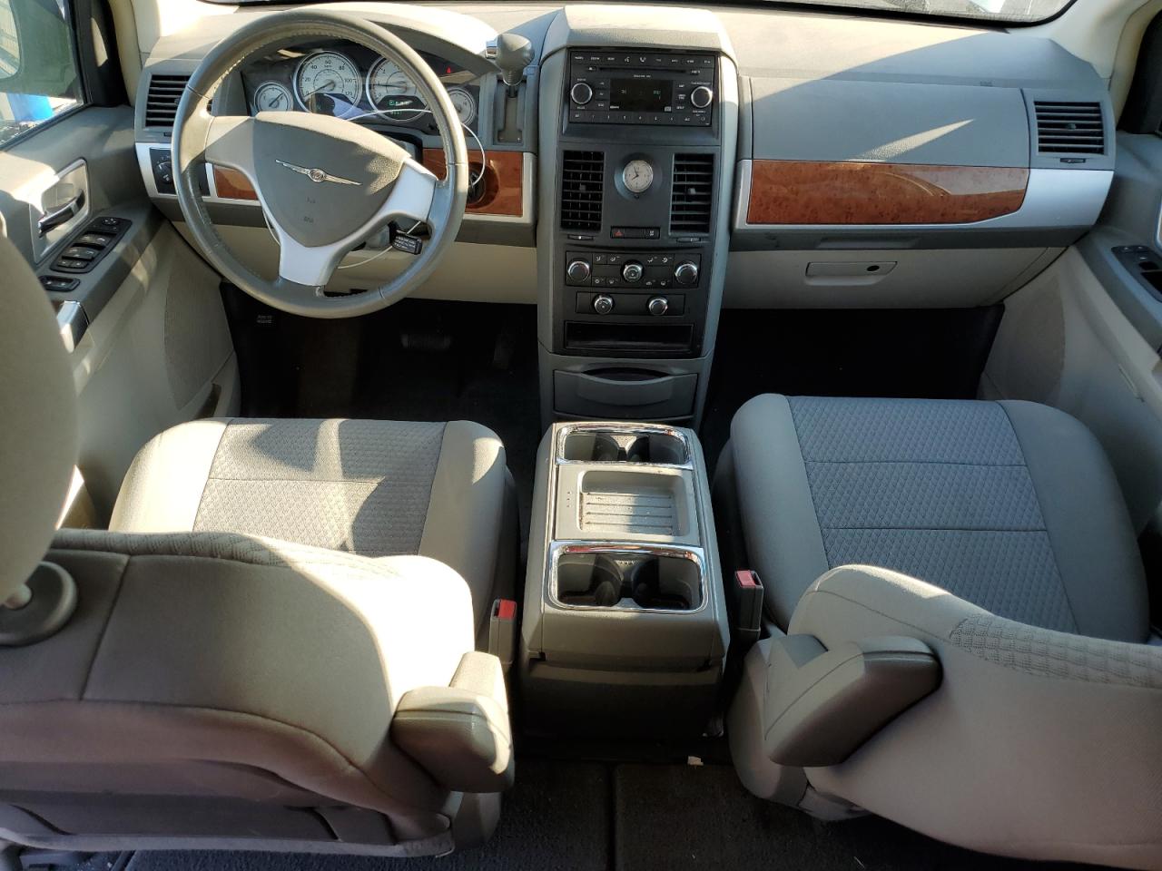 2008 Chrysler Town & Country Touring VIN: 2A8HR54P68R610685 Lot: 62477565