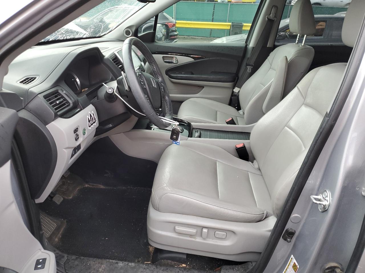 2017 Honda Pilot Touring VIN: 5FNYF6H97HB077680 Lot: 62068565