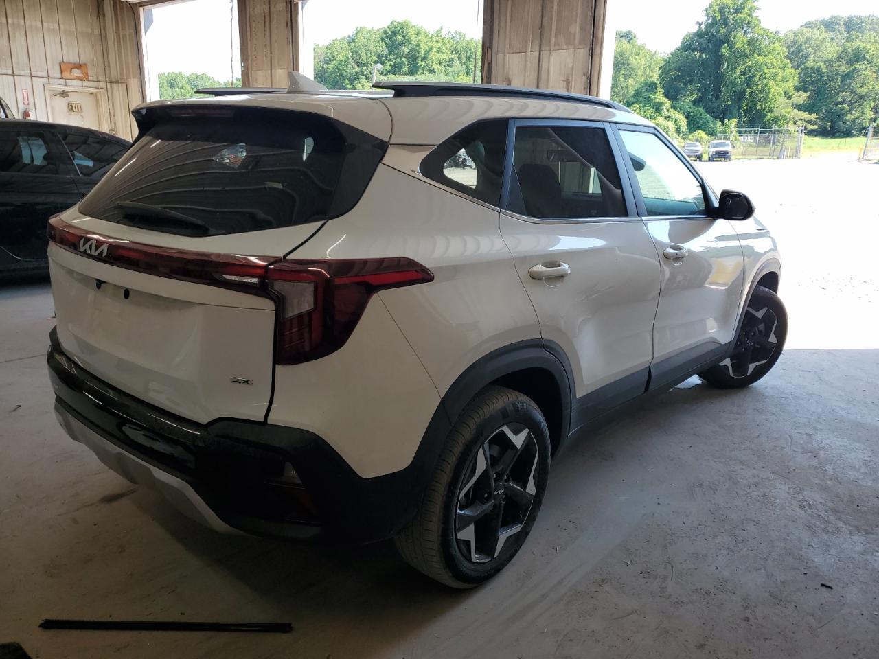 KIA SELTOS 2024 VIN KNDERCAAXR7633484 zdjęcie 3