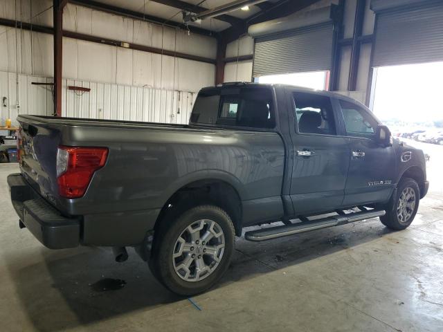  NISSAN TITAN 2017 Gray