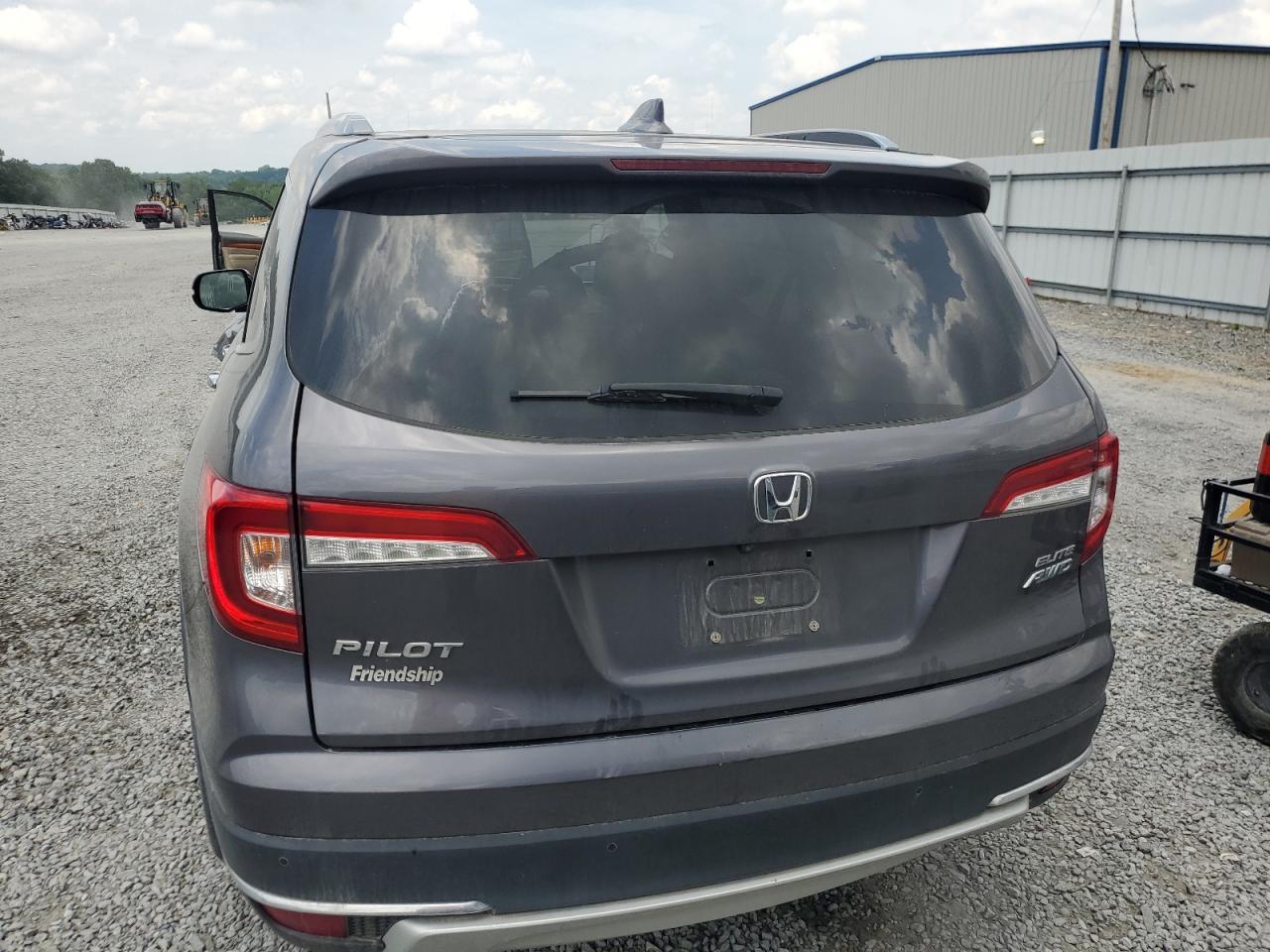 2019 Honda Pilot Elite VIN: 5FNYF6H02KB039721 Lot: 60713785