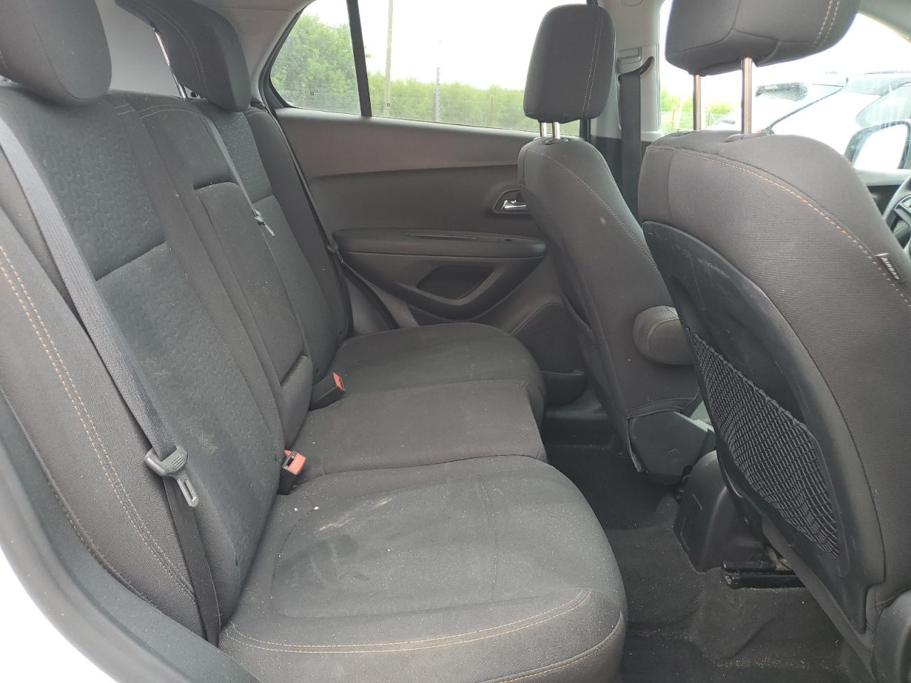 2018 Chevrolet Trax Ls VIN: 3GNCJNSB0JL217940 Lot: 61951195