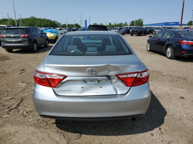 Sedans TOYOTA CAMRY 2015 Silver