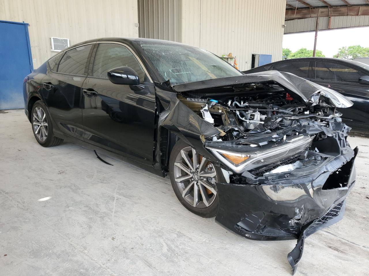 Фото: 19UDE4H28SA008653